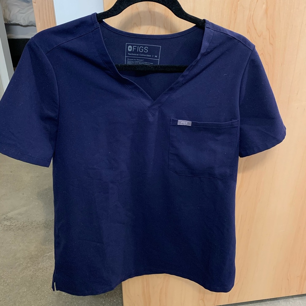 Figs Catarina one pocket scrub top medium navy